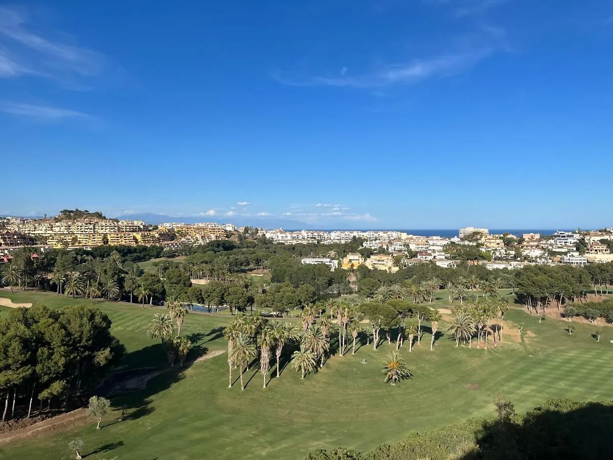 Appartamento Hill View Benalmadena Appartment With Fresh Renovation